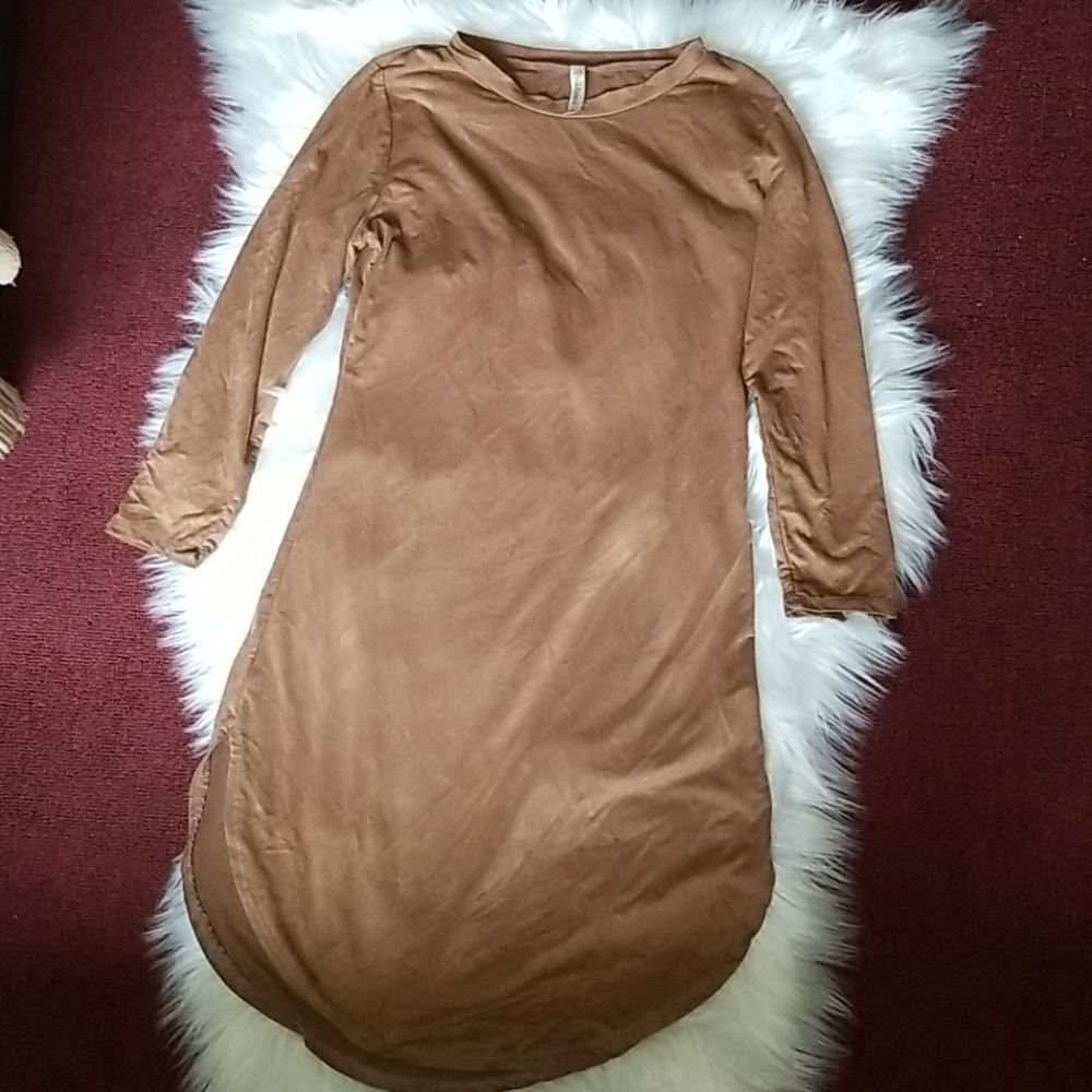 Dress - Picture 4 of 4